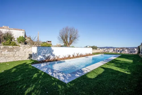 Liiiving in Porto - Haven Pool Apartment - Pools