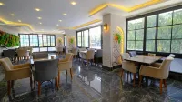เอลาดา ลักซุรี่ โรงแรม - พร้อมอาหารเช้า