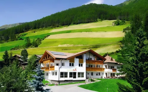 Residence Remi Hotels in Schnals