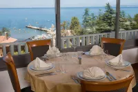 Hotel Mirta - San Simon Resort Hotels in Jagodje