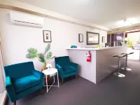 Parkdale Motor Inn Hotels in Cheltenham