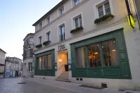 Logis Hôtel le Saint Georges Hôtels à : Vivonne