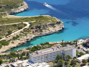 AluaSun Cala Antena - All Inclusive