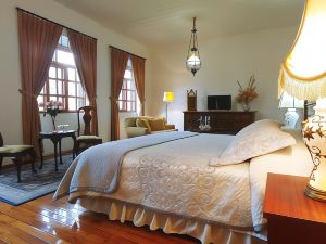 Casa Montalvo Bed & Breakfast