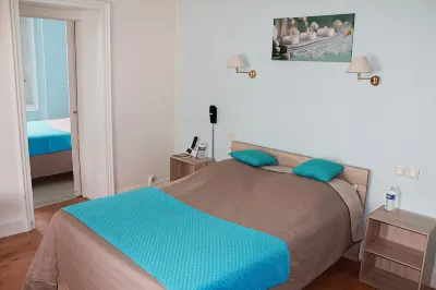 Logis Hôtel Beauséjour Отели в г. Дьене