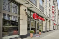 H+ Hotel Berlin Mitte Hotels near Berlin Wall Memorial