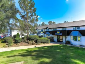 Days Inn by Wyndham Fleet M3