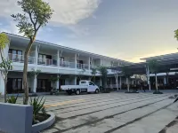 Maluk Stay Hotel dekat Pantai Jelenga