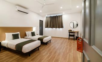 Upar Hotels Nungambakkam Nearby US Consulate Apollo Hospital Sankara Nethralaya