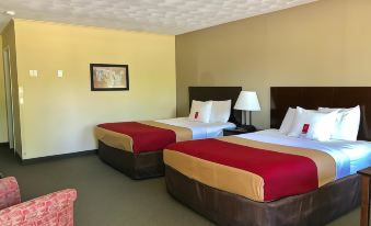 Econo Lodge Inn & Suites Munising Area - Housity