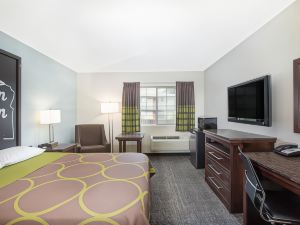 Super 8 by Wyndham Springfield/Eugene