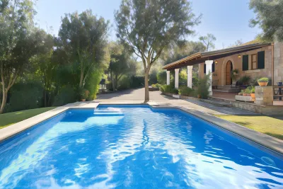 Holiday House for 4 Persons with Pool
