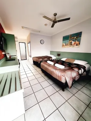 Sunseeker Motel Hotels in Pialba