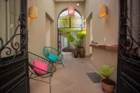 Hotel Mamá Carlota - ที่มีที่จอดรถ
