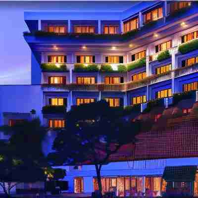 Taj Bengal Hotel Exterior
