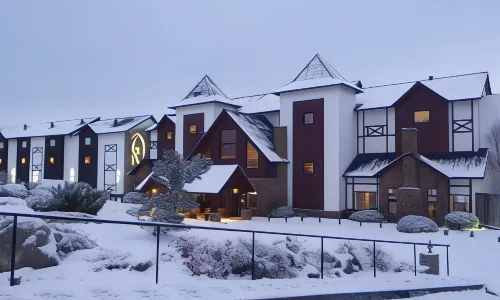 Xelena Hotel & Suites
