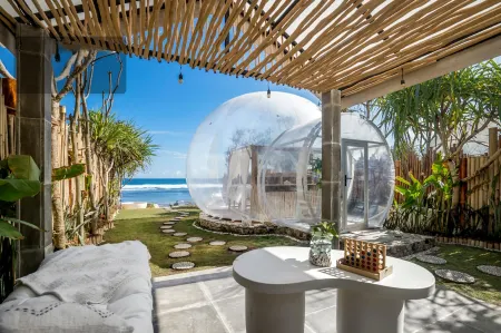 Bubble Hotel Nyang Nyang - Adults Only Отели рядом с достопримечательностью «Thomas Beach»