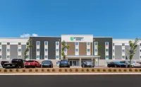 Woodspring Suites Denver Commerce City فنادق في North Washington