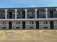 Super 8 by Wyndham la Marque TX/Texas City Area - Parkering
