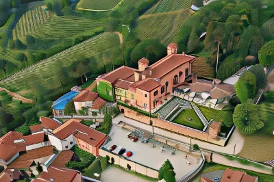 Hotel Castello Rosso Hotel in zona Monastero di Dronero