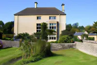 Aylworth Manor