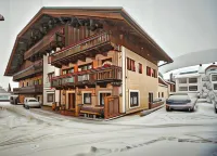 Hotel Rose Hoteles cerca de Lago di Braies
