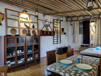 Hotel Mudra Midtown Suites & Rooms Shree Sarva Siddhi Maha Ganapathy附近的飯店