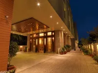 ذا كوروم مانيجد باي ذا بارك