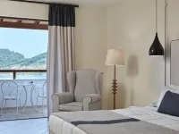 Skiathos Living Hotele w: Skiathos