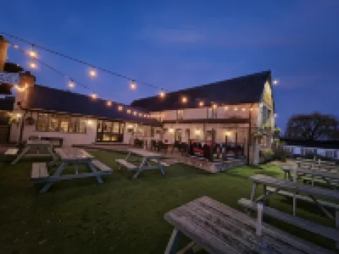 The Riverside Hotels in Lechlade