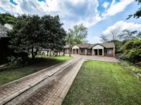 B at Home Guest House Hotels in Piet Retief