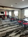 Ramada by Wyndham Cedar Rapids South - breakfast