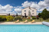 Artémis Hôtel & Spa Bistro Coquet Hotel di La Chomette