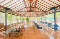 Hotel Dan Gazebo Syariah Pinggir Kali Prigen RedPartner فنادق في باندان