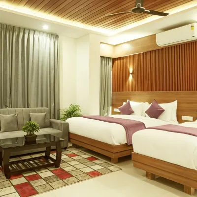 Vovo Premier Hotel Отели рядом с достопримечательностью «Торговый центр Mantri Square»