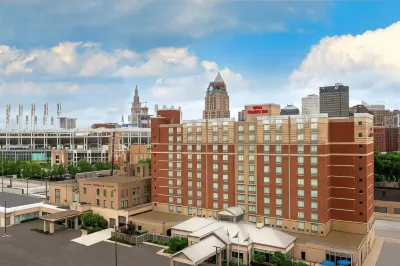 Hilton Garden Inn Cleveland Downtown Hotels near Heinen's Grocery Store