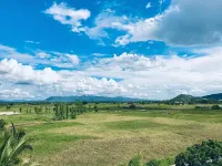 Smile Place Hotels in Chom Thong