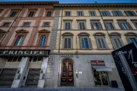 Maison Pitti Florence