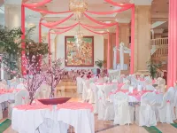 Holiday Resort & Spa Guam - breakfast