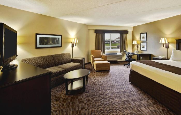 AmericInn by Wyndham Beaver DAM