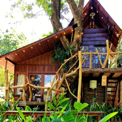 Uma Villa Manado Mapanget 호텔