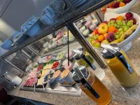 Hotel Garni " am Domplatz" - servizio colazione