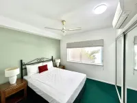 Mid City Luxury Suites Hotels in Woree