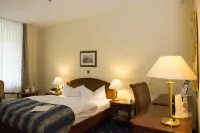 Schlosshotel Schkopau Отели в г. Мерзебург