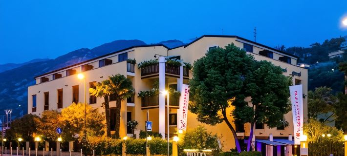 Hotel Santoni Freelosophy Hoteles en Torbole