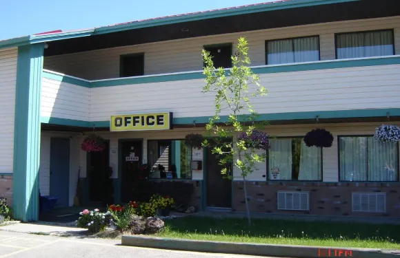 胡胡鬥汽車旅館