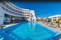 Kris Mari Hotels in 