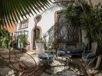 هوتل كاسا كومتيس Hotels near نابولس