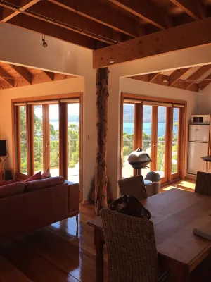 The Tree House - Parkplatz