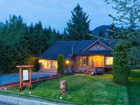 Tall Trees Bed & Breakfast